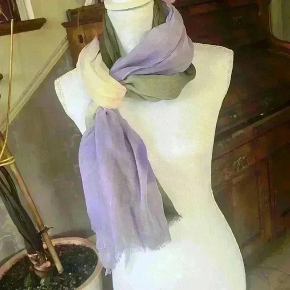 Lands End ladies scarf NWT beautiful colors! Can wear many ways. - Picture 4 of 14